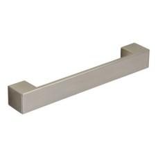 D Pull Handle Zinc Alloy Fixing Centres 160-192 mm Deel Polished chrome fixing centres 160 mm