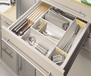 Plastic Cutlery Insert for Nominal Depth 500 mm for Cabinet Width 300-1000 mm With horizontal cutlery compartments Size 40/60 for cabinet width 400 mm - view 3
