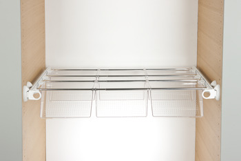 Pull Out Rack 6 Shoe Trays Aluminium and Plastic System Plus Load capacity 6 kg White/bright aluminium finish tray colour transparent